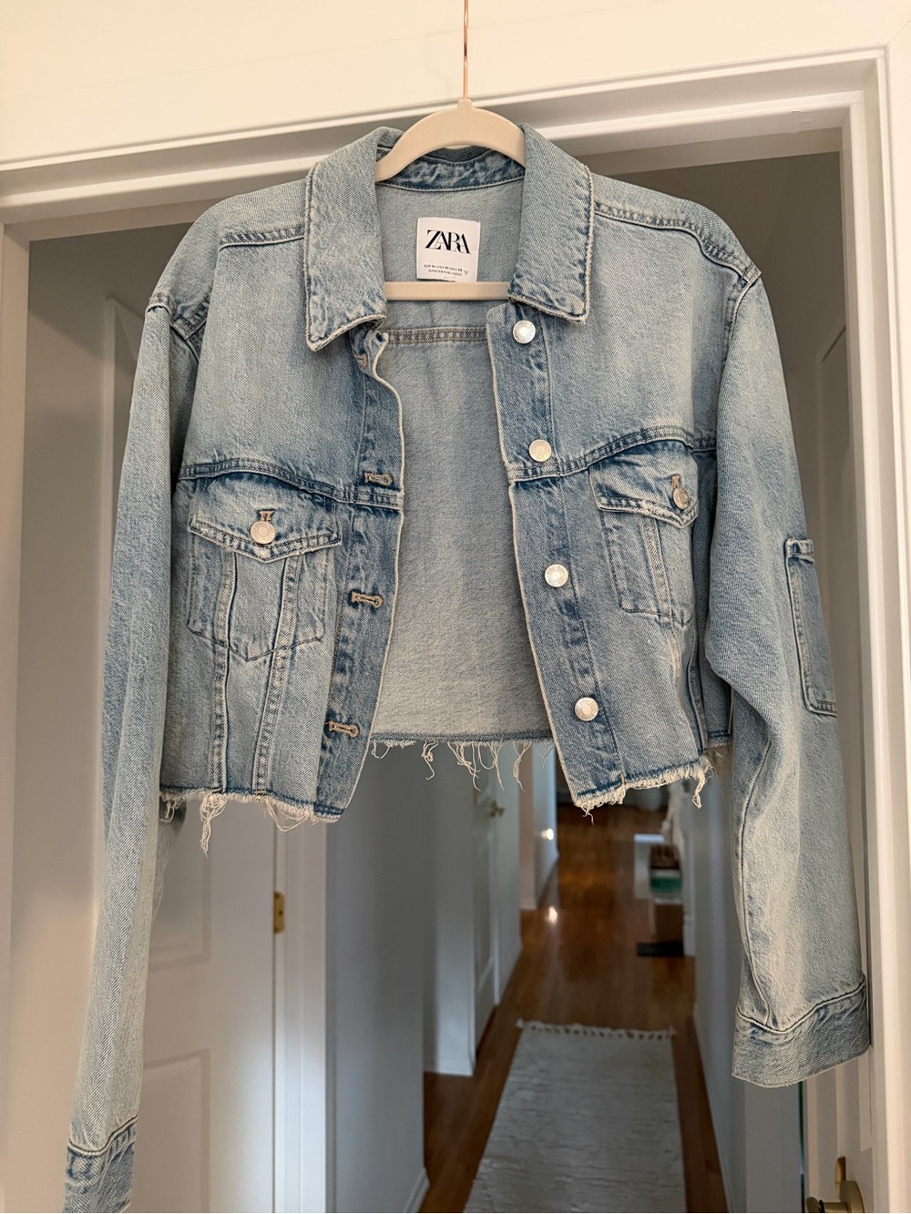 ZARA Light Wash Cropped Denim Jacket with Raw Hem - Medium